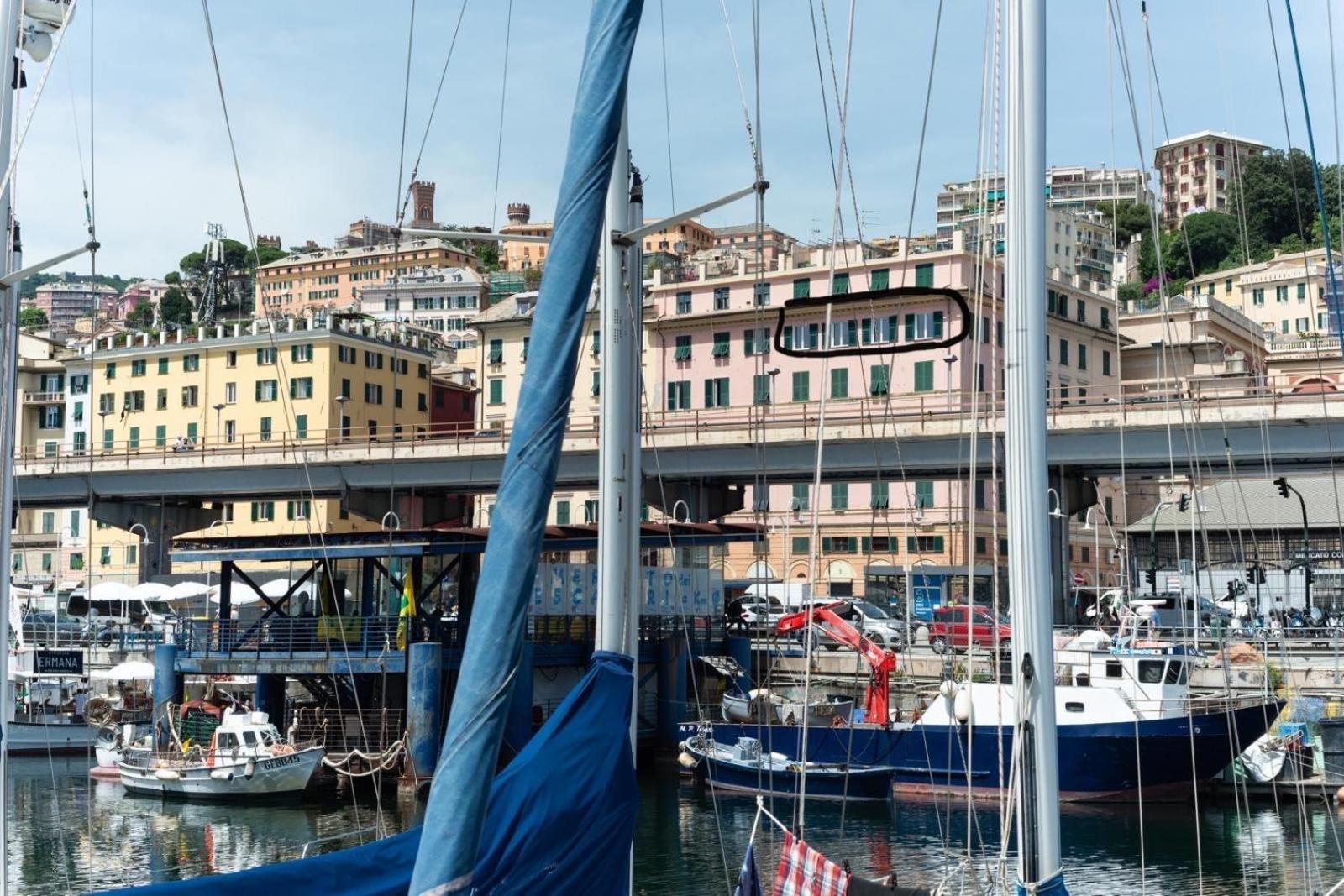 Port View Hotel Genua Buitenkant foto